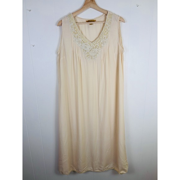 VTG April Cornell Embroidered Floral‎ Lace Butter Cream Midi Nightgown Large